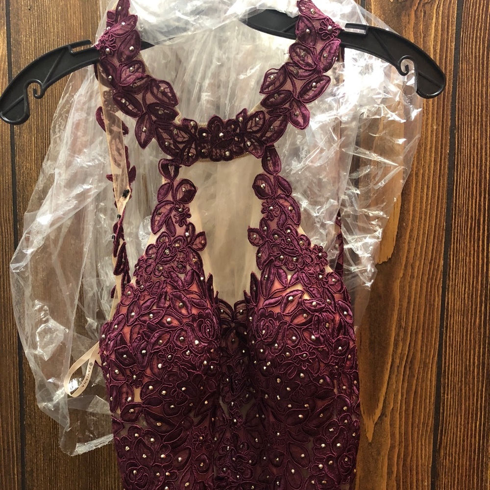 Faviana maroon prom dress